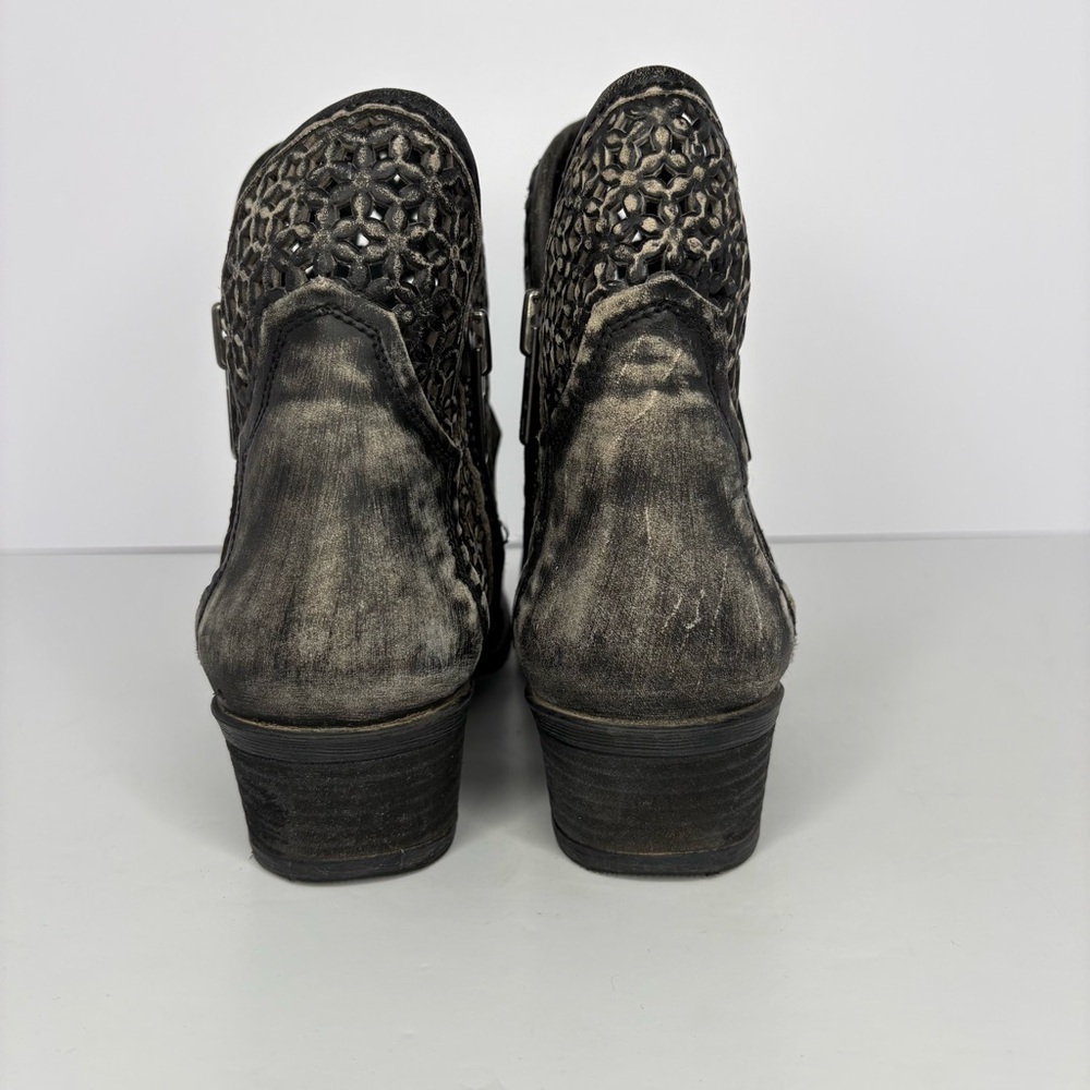 CIRCLE G Women's Short Western Distressed Boots Size 10 - Picture 4 of 9